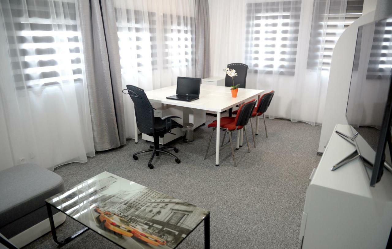 Work & Sleep Apartment Piaseczno  Luaran gambar
